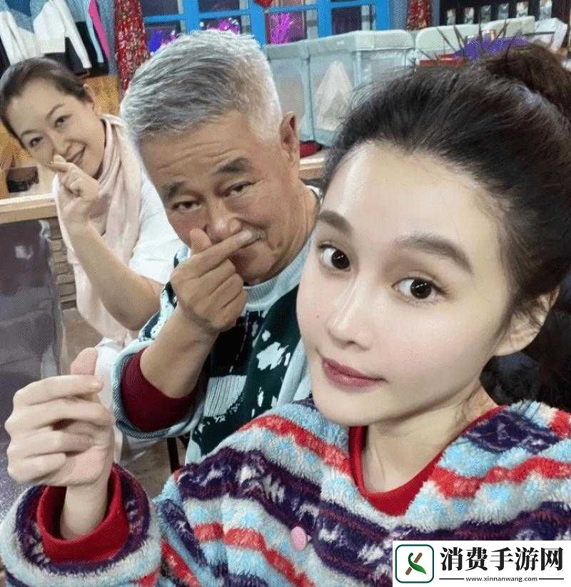这两个球球一直摇晃个不停：背后的神秘力量