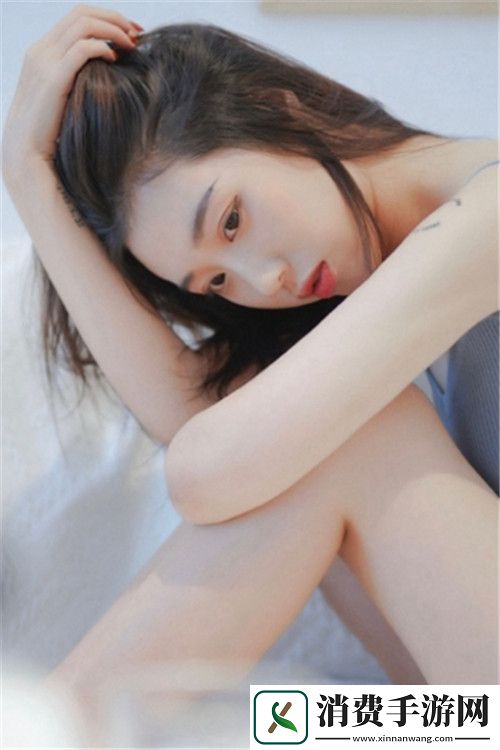 一个在上吃一个在下面敷面膜宣布免费