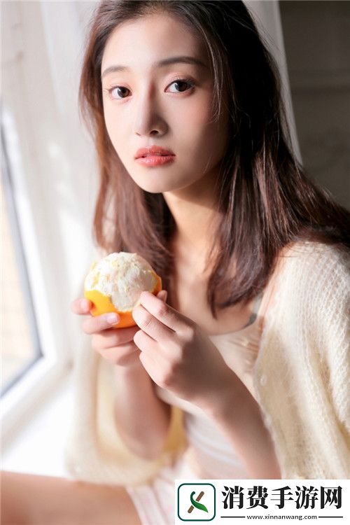 番茄黄瓜丝瓜草莓秋葵大全：五种健康食材的美味奇遇