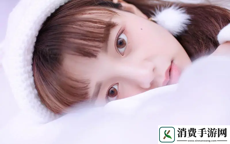 游泳馆里的两个教练孟月月教学秘密曝光