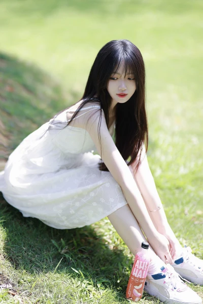 蜜丝婷大草莓和小草莓对比