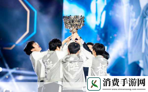 电竞盛宴指尖心跳！EDG逆袭OMG五局大战燃爆手游圈
