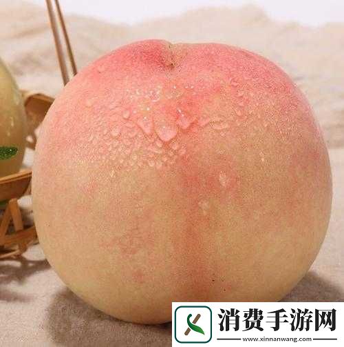 鲜嫩多汁的日产水蜜桃