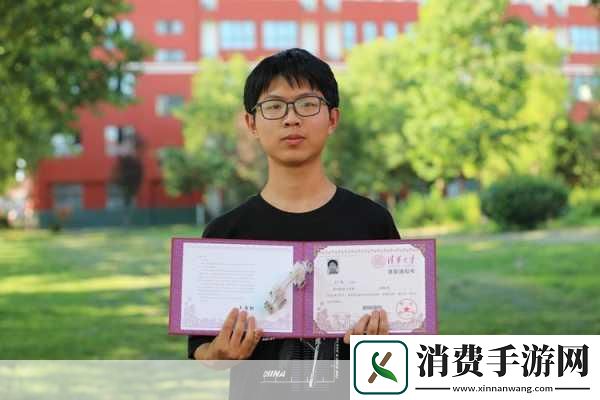 手游速递复旦学霸专属福利录取通知书现场领手速大战20秒燃爆！
