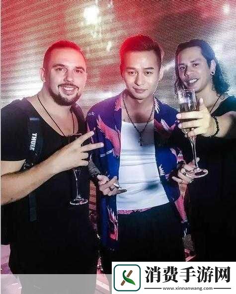 旅行者把八重神子抄到MNB：你觉得八重神子在MNB中会如何展开她的旅行冒险呢