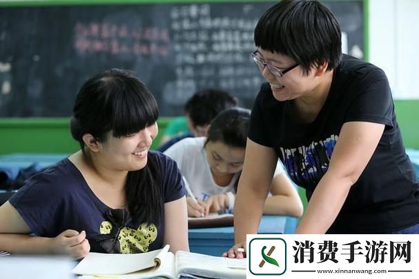 “学生老师”搭台