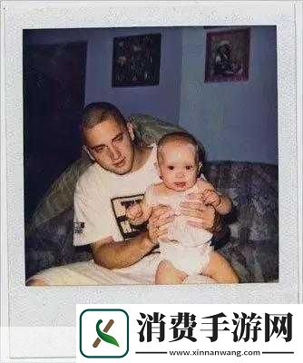 eminem女儿谈他爸：你觉得你爸Eminem在音乐上对你的影响是什么