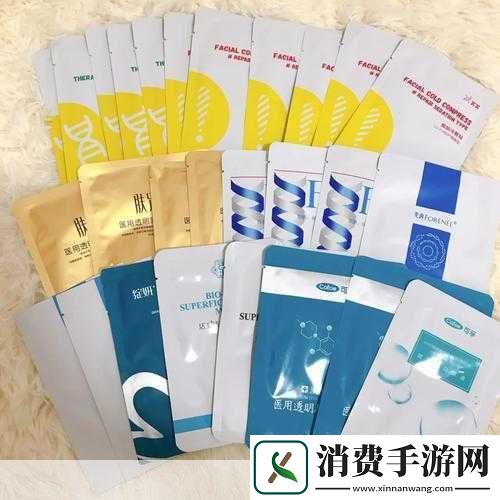 一面亲上边一面膜下边的感受：亲上边一面膜下边的感觉就像是温暖和柔软交织在一起给人一种安全感。你有没有体验过这样的瞬间