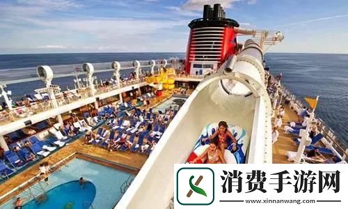 老母版邮轮奇遇：笑泪交织的海上风情
