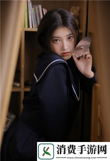 兰姨捂着嘴怕发出声音吵到