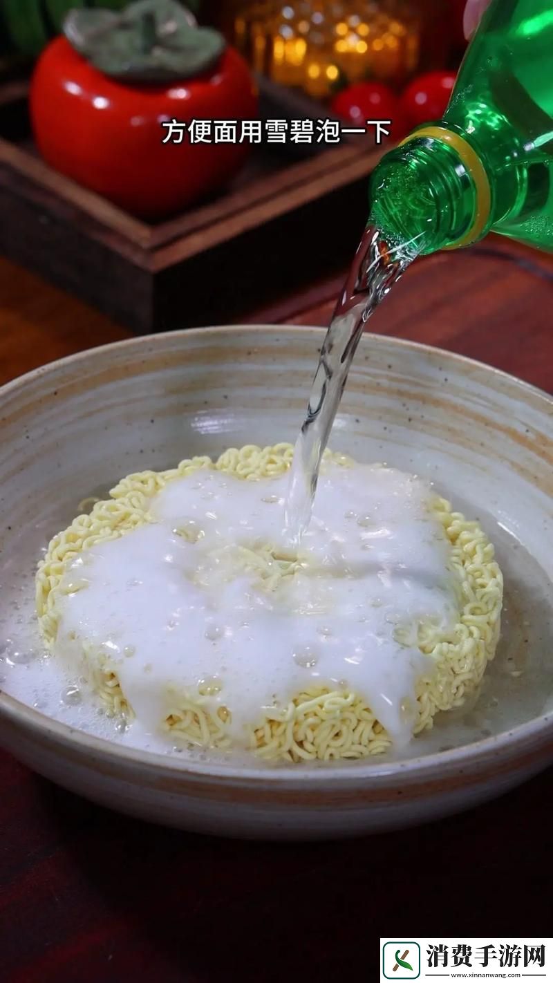 日食一包-事否-全球狂潮中的泡面谜团