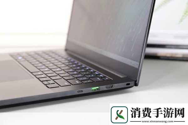 手游新纪元雷蛇灵刃142023轻薄极限下的性能怪兽！