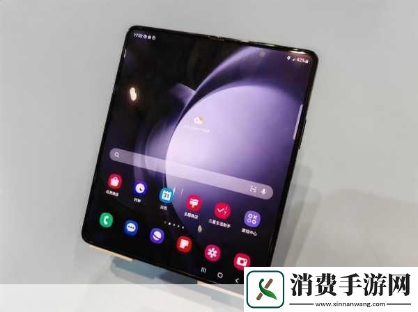 独家揭秘三星GalaxyZFlip5副屏大升级手游玩家迎来全新交互体验！