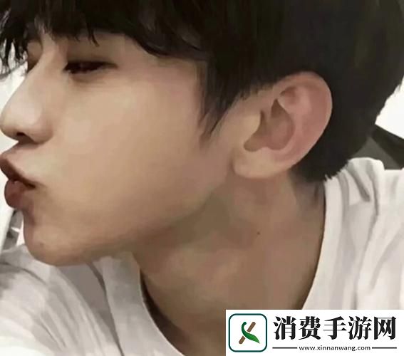 坤坤寒进桃子里嗟嗟