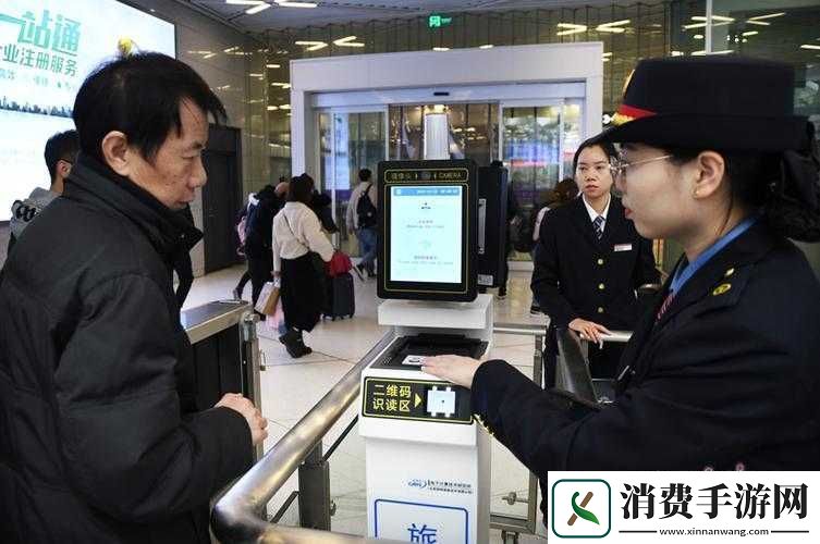 检票员按尺寸引导乘客-B-证上车