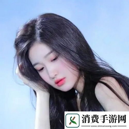 游泳馆里的两个教练孟月月