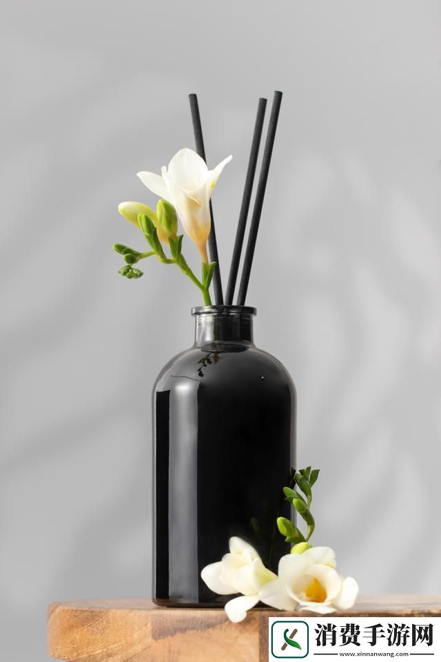 “金花瓶楷梅潮”