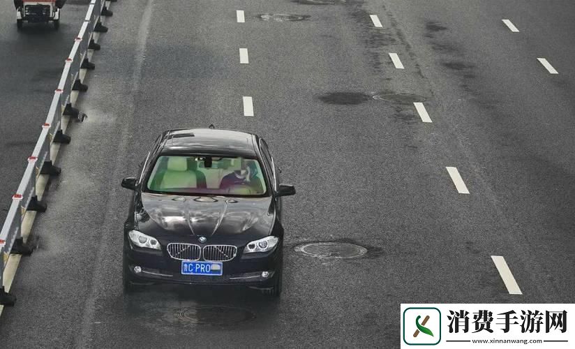 鲁CE59鲁CW86“露馅儿”