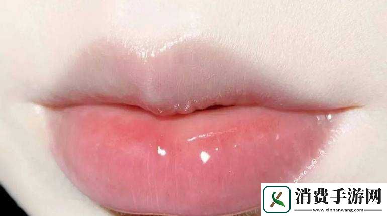 水蜜桃唇蜜嘟嘟唇
