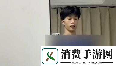 小奶狗腹肌体育生天台放烟花