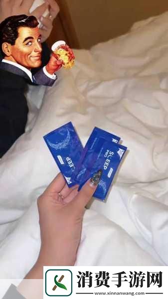 手游新风尚揭秘！这位圣诞老人-让冬日不再寒冷-帅气与性感并存！