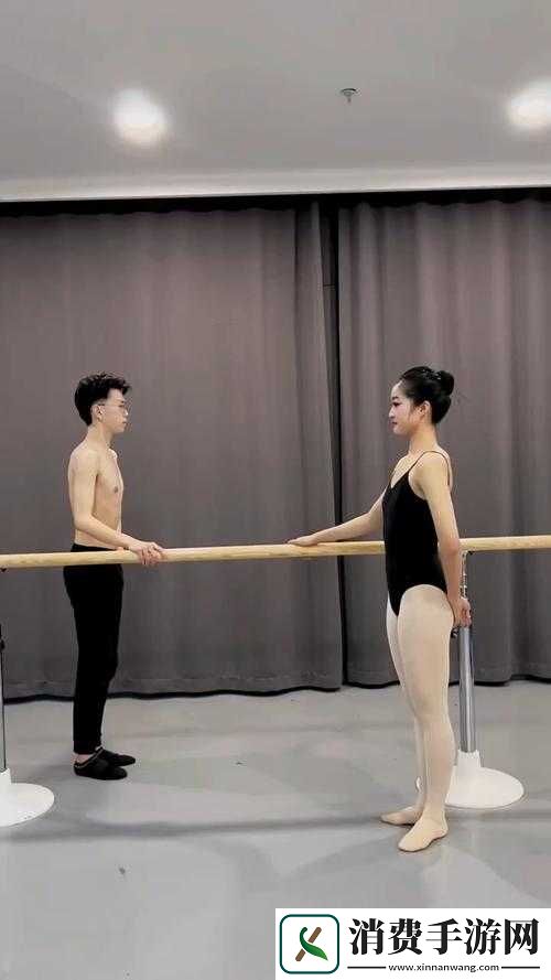 男生女生一起相错错错