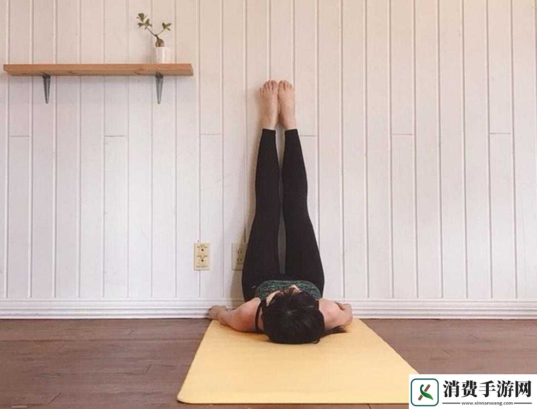 贴墙躺在床上双腿叉开能减肥吗