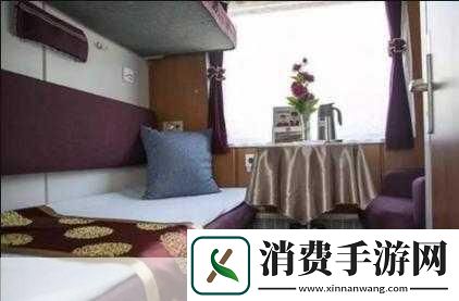 软卧车厢里的故事