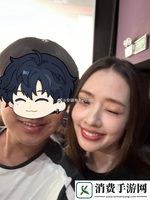 “向佐曝郭碧婷带孕拍门前宝地”