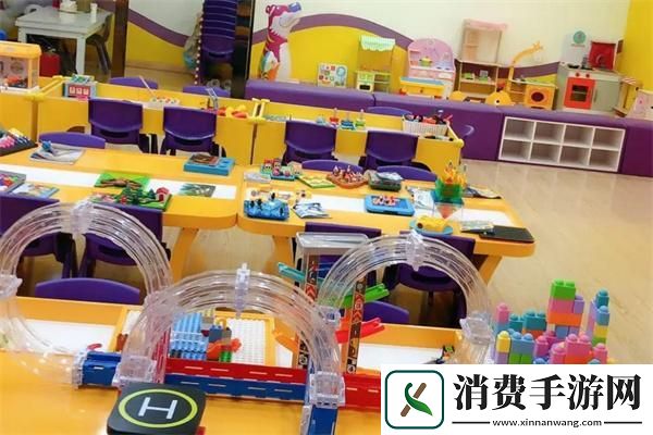 海棠映衬下的噩梦玩具体验馆