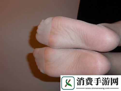 老师同学眼中乖乖女私下竟有随便被**且三天没操就找人操的行为