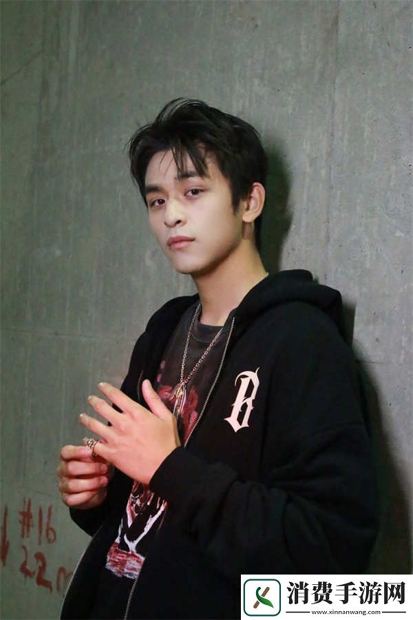 超棒的我们考核黄博远成功夺得首发位