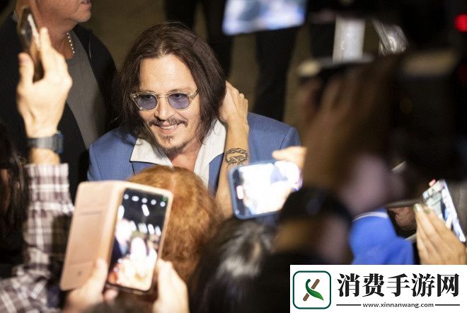 约翰尼·德普圣塞巴斯蒂安电影节亮相