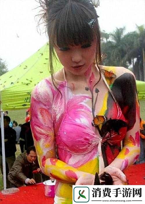 ***经典作品玉门打开引发的艺术与争议探讨