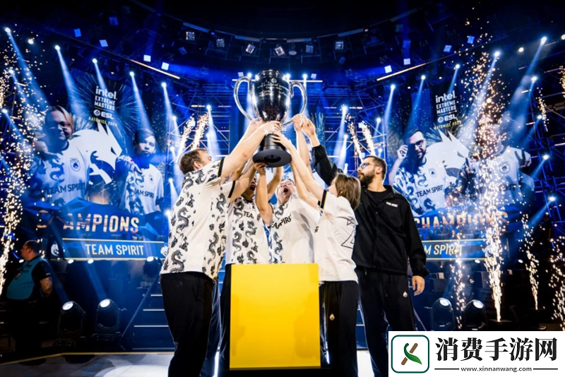 豪强云集、版本迭代