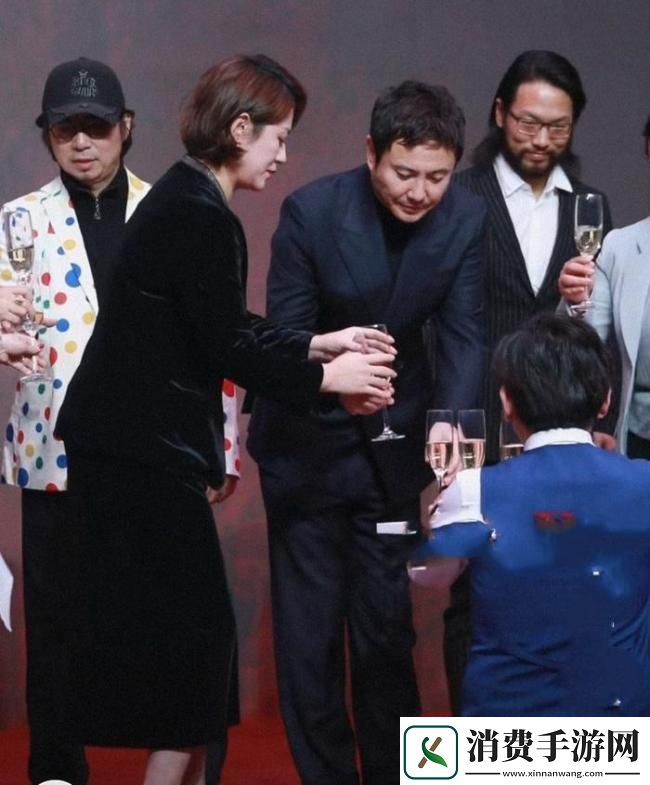 沈腾马丽出席开心麻花活动