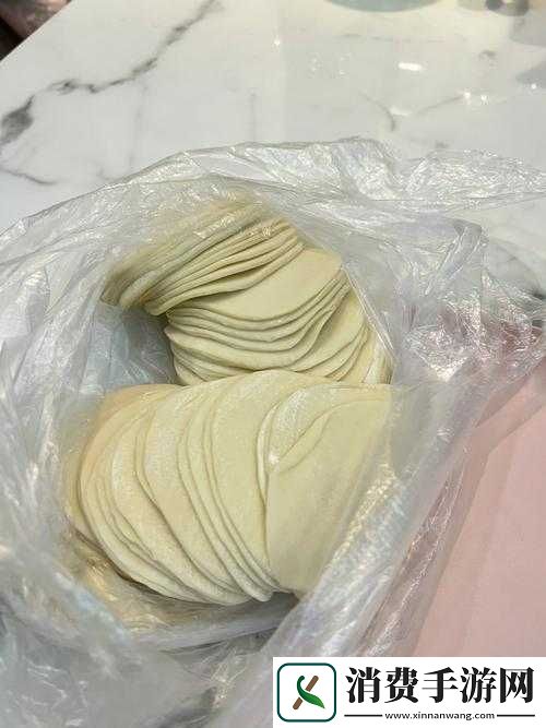 女生的饺子皮长什么样