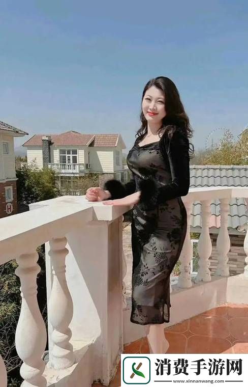 年轻漂亮的岳坶9