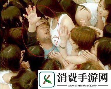 挤公交忘穿内裤被挺进