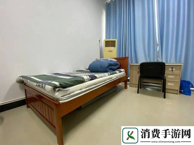 放学后的保健室晚上不回家睡觉了