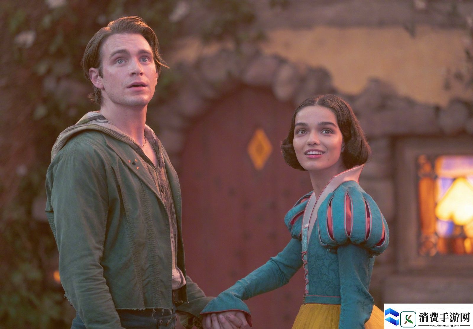 迪士尼大搞“**正确”