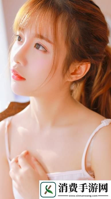 他扒开内裤舌头伸进去添挑逗演绎出火花四溅网友：太刺激了看不够啊！