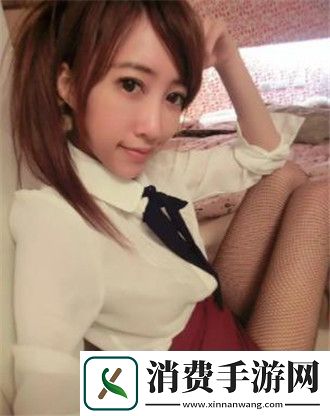 两腿间的肉瓣被吸得肿了吮吸饱满欲滴惹人怜网友：这画面感也太炸裂了！