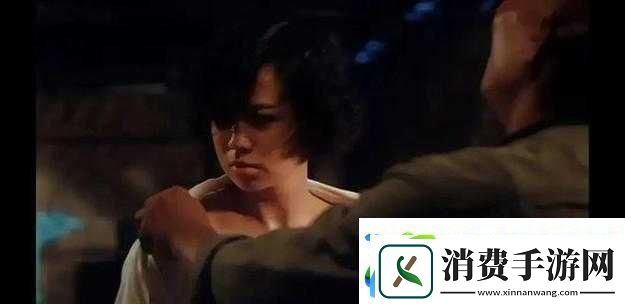 人妻大乳被揉2：当欲望穿越禁忌-她按下暂停键