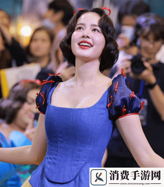 白雪公主泰国配音女演员亮相