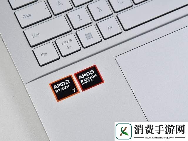 华硕无畏Pro16锐龙版2025