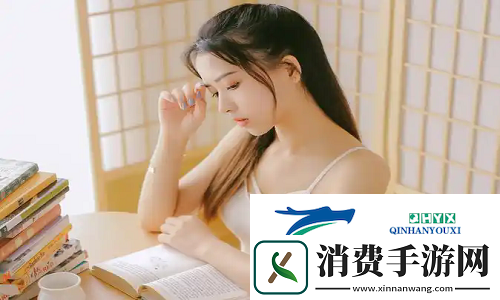 女学生被c扒衣服英文站曝光：友热议引发舆论风暴!