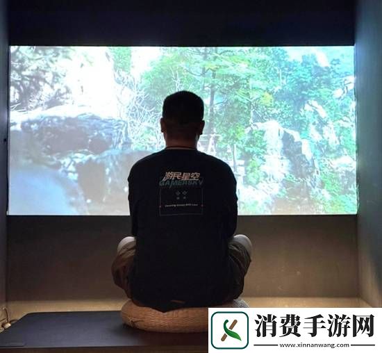 我们参观了黑神话艺术展